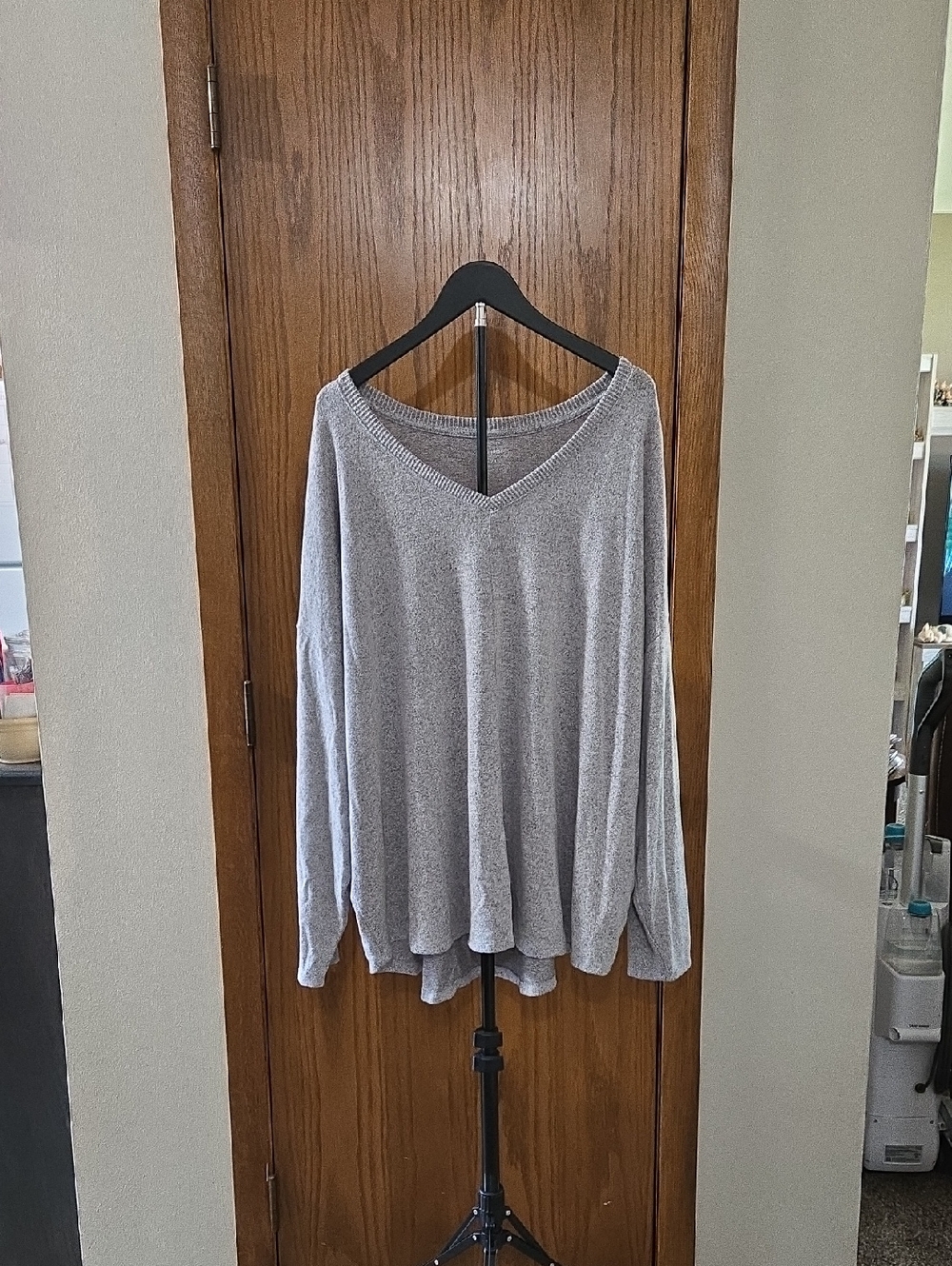 Sonoma Thin Light Gray V-Neck Relaxed Knit Tunic